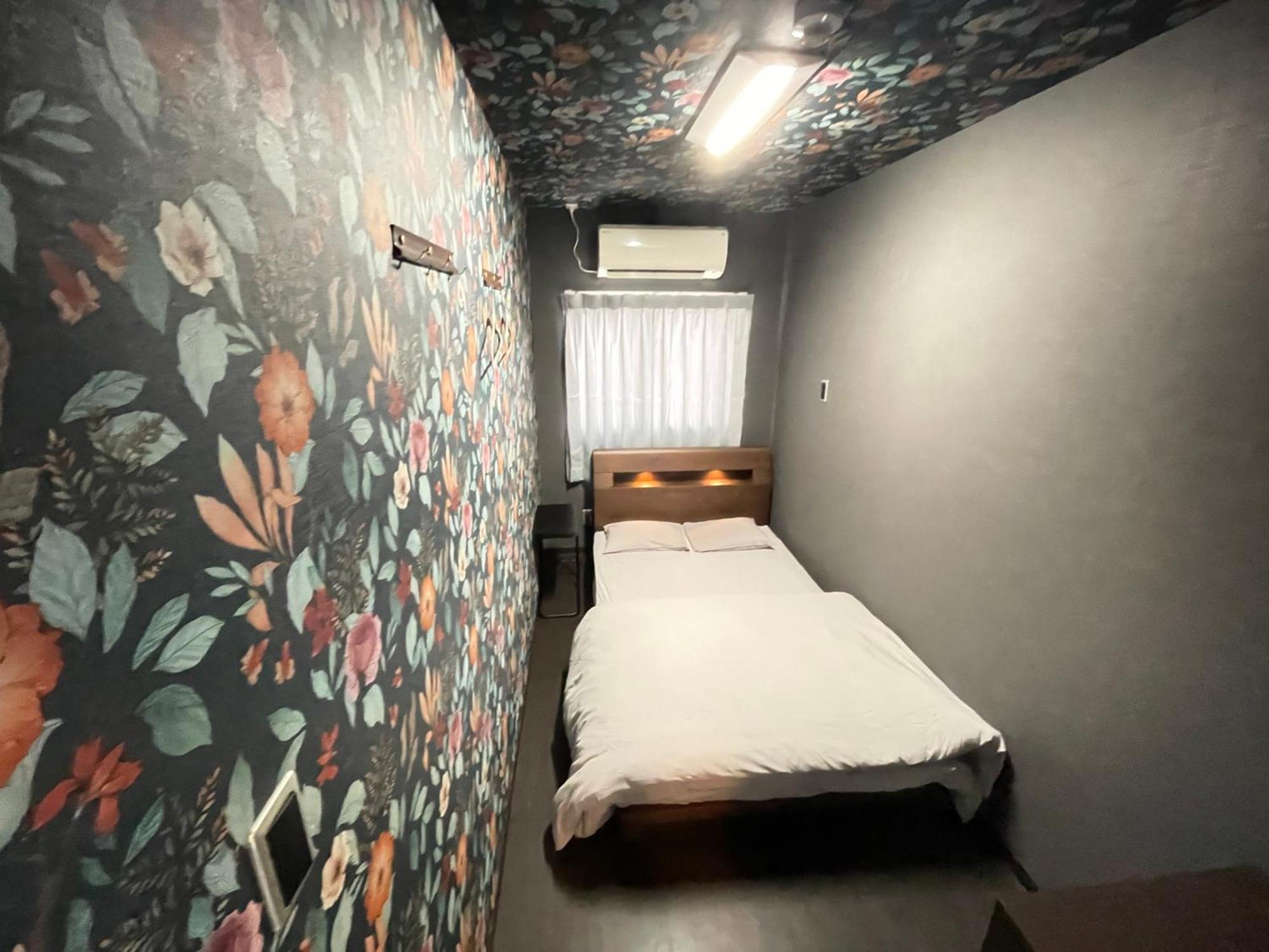 Hotel Sunplaza 2 Annex Oszaka Kültér fotó